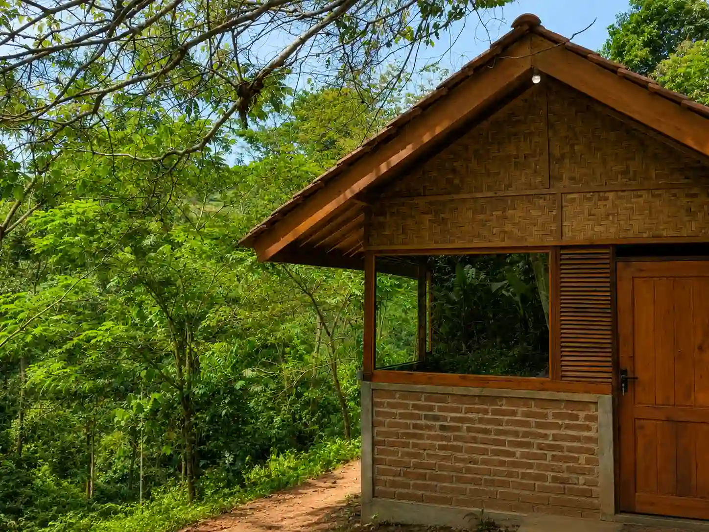 Oz Cabin - Premium bamboo cabin at Farmstay Manangel